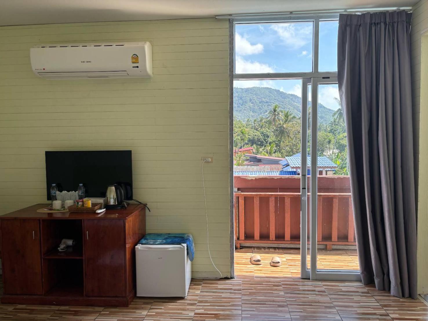 Hotel Rung Phangan บ้านใต้ ห้อง รูปภาพ