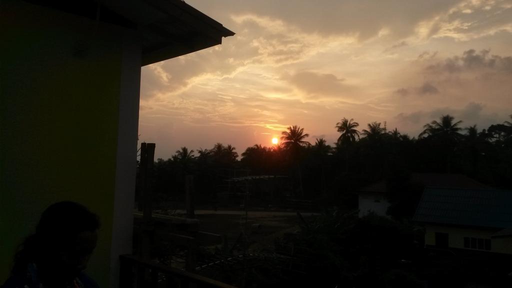 Hotel Rung Phangan บ้านใต้ ภายนอก รูปภาพ