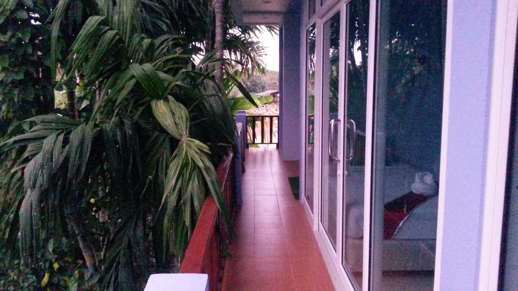 Hotel Rung Phangan บ้านใต้ ภายนอก รูปภาพ