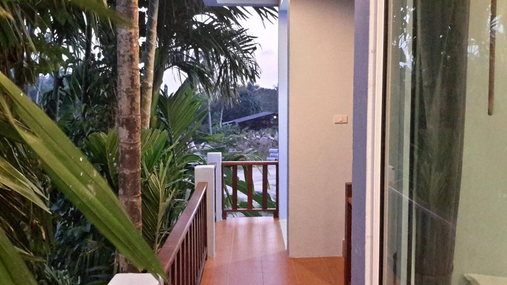 Hotel Rung Phangan บ้านใต้ ภายนอก รูปภาพ