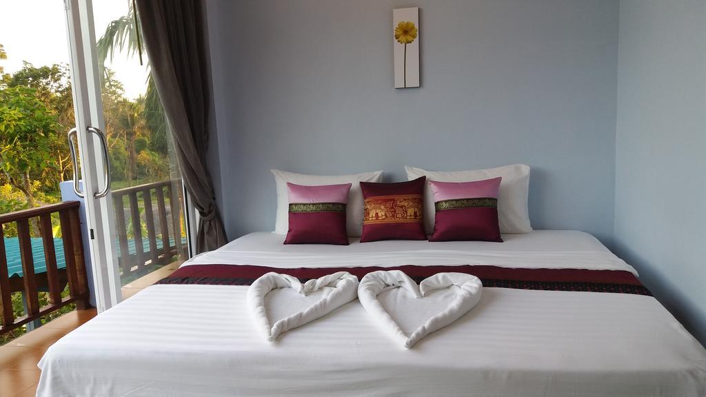 Hotel Rung Phangan บ้านใต้ ภายนอก รูปภาพ